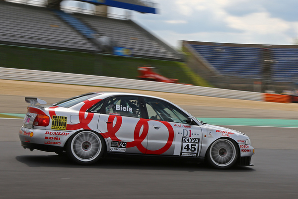 Audi A4 STW (1995) an der Nürburgring Classic 2019 - Tourenwagen Classics