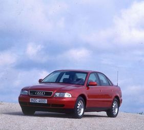 Audi A4 quattro (1996) - an der Basis baute Audi in die A4 Baureihe die bewährte Allradtechnik des Audi 80 ein