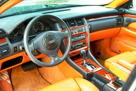 Audi A8 Coupé (1997) - Cockpit-Atmosphäre