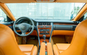 Audi A8 Coupé (1997) - Oberklassen-Feeling im Cockpit