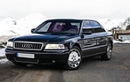 Audi A8 W12 6.0L de Johnny Hallyday (2001) - als Lot 188 an der Artcurial-Versteigerung anlässlich der Rétromobile Paris am 18./19. März 2022