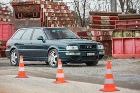 Audi Avant RS2 (1995) - an der Karosserie wurden mit Ausnahme der Frontschürze und der Spiegel keine äusserlich sichtbaren Anpassungen vorgenommen