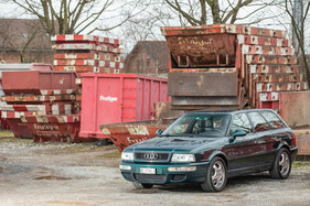 Audi Avant RS2 (1995) - die Farbe "Smaragd Perlmetallic" steht dem kompakten Kombi gut