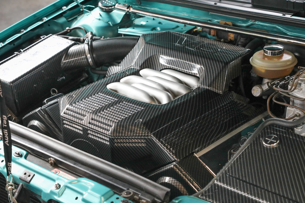 Audi Cabriolet (1990) - was heute normal ist, sprich kaum mehr sichtbare Motoren, wurde hier nachgerüstet - Klassikwelt Bodensee 2024