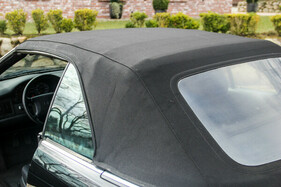 Audi Cabriolet 2.6E (1996) – Aufgespanntes Stoffdach