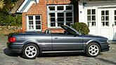 Audi Cabriolet 2.6E (1996) – Das Verdeck fügt sich nicht hundertprozentig in die Gürtellinie ein, in Stuttgart oder München gelang das aber auch nicht ganz.