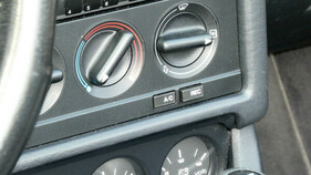 Audi Cabriolet 2.6E (1996) – Die Drehregler für Ventilation und Heizung