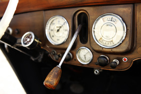 Audi Front (1936) - Tank-Uhr, Öldruckmesser und Zeituhr (1936)