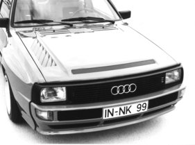 Audi Quattro Sport (1983) - eines von vier Baur-Vorserienfahrzeugen - nur die Vorserienfahrzeuge hatten die durchgehende Kühlerutze auf der Haube