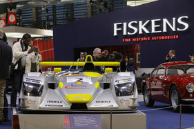 Audi R8 LMP (2001) – fuhr 2002 in Le Mans, wurde Klassensechster und Siebter ingesamt, gesehen bei Fiskens – Rétromobile Paris 2025