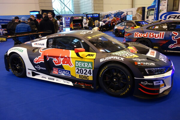 Audi R8 LMS GT3 Evo II (2022) – am Stand von Red Bull – Essen Motor Show 2023