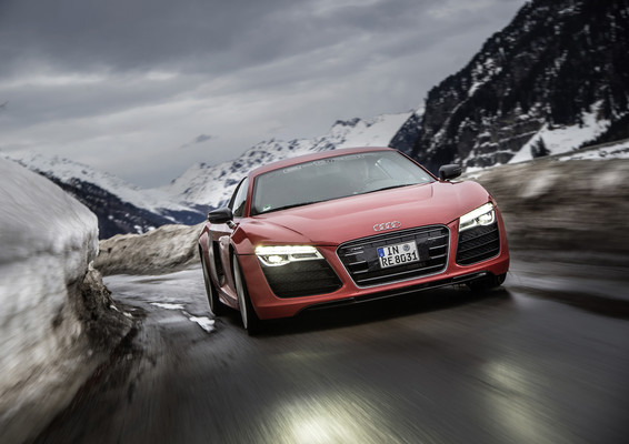 Audi R8 e-tron (2013) - auf der Bergstrasse unterwegs