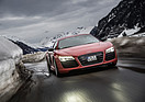 Image: Audi R8 e-tron (2013) - on the road in the mountains