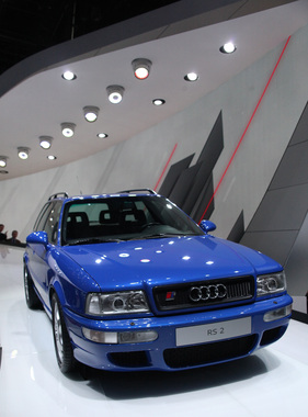 Audi RS2 (1992) - gebaut bei Porsche - am Genfer Automobilsalon 2014