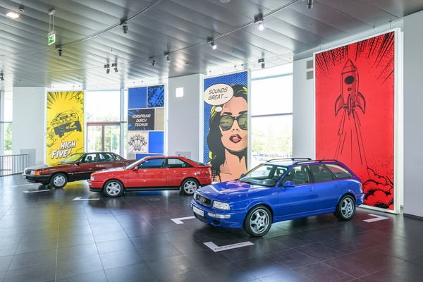 Image: Audi RS4 and Audi S2 — Audi museum mobile Special Exhibition “1-2-4-5-3: 50 Years of the Audi Five-Cylinder Engine”