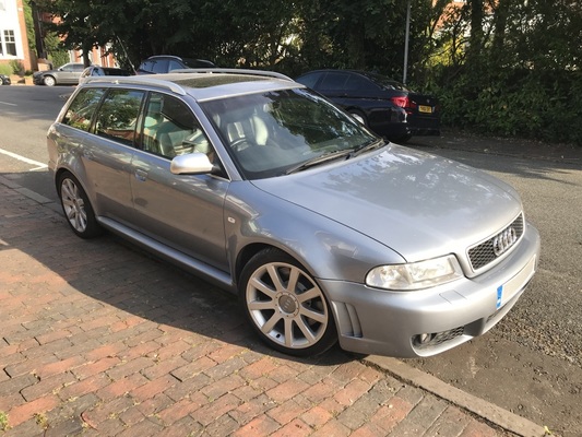 Audi RS4 Avant (2001) - als Lot 143 angeboten an der Bonhams Bicester Online-Versteigerung vom 25. Juli 2020