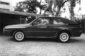 Audi Sport Quattro (1983) - der neue 'Kurze' im Juli 1983 noch vor der offiziellen Präsentation auf der bei Audi damals üblichen "Sommerfahrt" - wie alle anderen Modelle von Audi, musste auch der Sport quattro die Testfahrten in Afrika und Skandinavien absolvieren (1983)