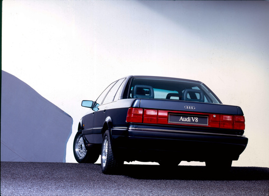 Audi V8 (1988) - perfekt in Szene gesetzt