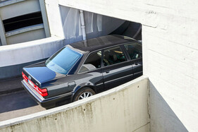 Audi V8 3.6 Lang-Limousine (1990) – erkennbar am grossen dritten Seitenfenster