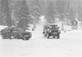 Audi quattro (1980) - Testfahrten zusammen mit VW Iltis in Turrach im Jahr 1980 - viele Teile des quattro-Antriebstrangs hatten ihren Ursprung im Volkswagen-Geländewagen