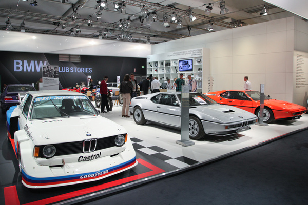 Bild Auf dem BMW-Stand wurde unter anderem 40 Jahre Junior-Team gefeiert (Techno Classica 2017)