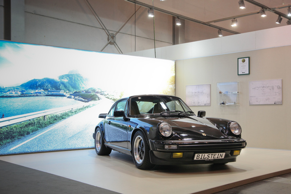 Auf dem Bilstein-Stand gab es einen Porsche Turbo zu sehen (Techno Classica 2017)