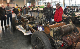 Auf der Motorworld Classics Bodensee 2019 wurden nicht nur "fertige" Fahrzeuge gezeigt, sondern auch das eine oder andere Chassis. Auf der Motorworld Classics Bodensee 2019 wurden nicht nur "fertige" Fahrzeuge gezeigt, sondern auch das eine oder andere Chassis.