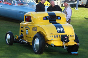 Augen auf - Die „Moon Eyes“-Aufkleber gehören auf jeden US-Hot Rod, der ernst genommen werden will.