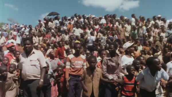 Aus dem Kapitel «Das grosse Spiel» - Standbild aus dem Film "Quattro Jahre" von Helmut Deimel