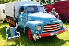 Aus der Wirtschaftswunderzeit: Opel Blitz Pritsche – Bockhorner Oldtimermarkt 2025