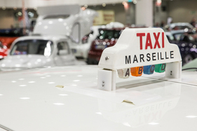Ausnahmsweise reisten wir im etwas speziellen Taxi aus Marseille nach Bologna, …