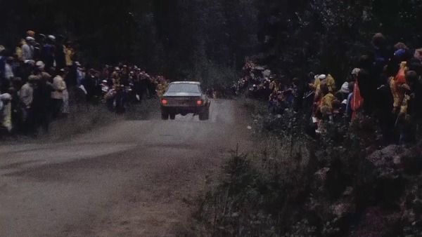 Ausschnitt aus dem Kapitel «Sieg einer Idee» - Standbild aus dem Film "Quattro Jahre" von Helmut Deimel