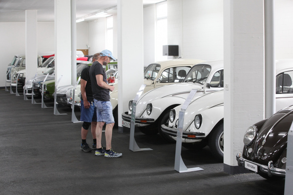 Bild Ausschnitte aus der AMAG Classic Sammlung im Schauraum - umfangreiche Erklärungen zu den Exponaten - AMAG Classic Day 2022