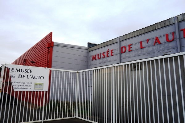 Bild Aussenansicht - Museum Mahymobiles in Leuze-en-Hainaut