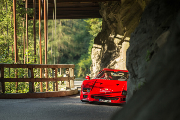 Ausser Konkurrenz - Ferrari F40