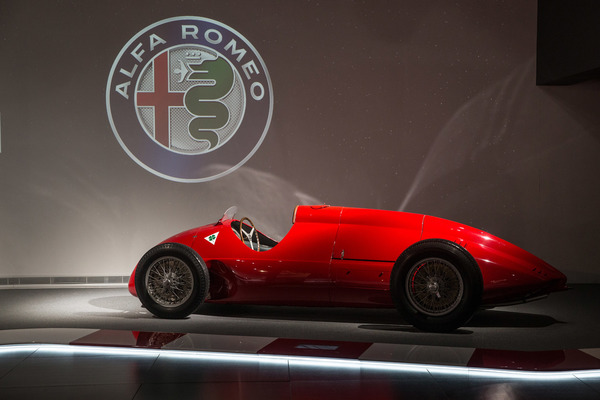 Ausstellungsteil "Speed" - Museumsbesuch Alfa Romeo in Arese