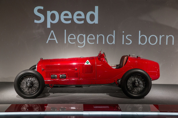 Ausstellungsteil "Speed" - Museumsbesuch Alfa Romeo in Arese