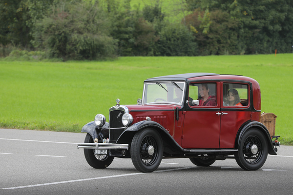 Austin 10/4 Saloon (1934) - bei der Ankunft - FNA Jahrestreffen 2025