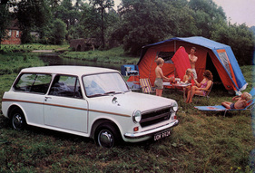 Austin 1100 Countryman (1969) - praktisch beim Camping