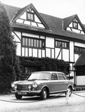 Austin 1800 Mark II (1969) - der 1800 hatte Frontantrieb und Quermotor