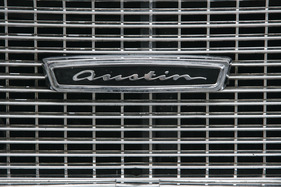 Austin 3 Litre (1970) - Markenemblem auf dem Kühlergrill