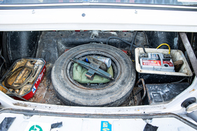 Austin A40 Farina (1958) - Kofferrraum mit Reserverad