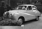 Austin A40 Somerset (1953) - ein vorteilhafter Engländer angesichts der Dimensionen und des Preises - am Automobilsalon in Genf 1953