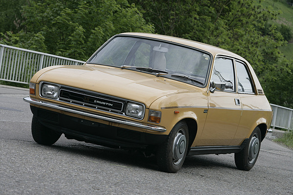 Austin Allegro (1976) - dreitürige Limousine mit schlichter Ausstattung