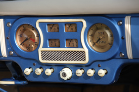 Austin Atlantic A90 Cabriolet (1950) - Armaturenbrett - am Swiss Classic British Car Meeting Morges vom 4. Oktober 2014