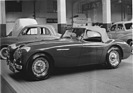 Austin Healey 100 (1954) - am Genfer Autosalon 1954, mit aufgespanntem Dach