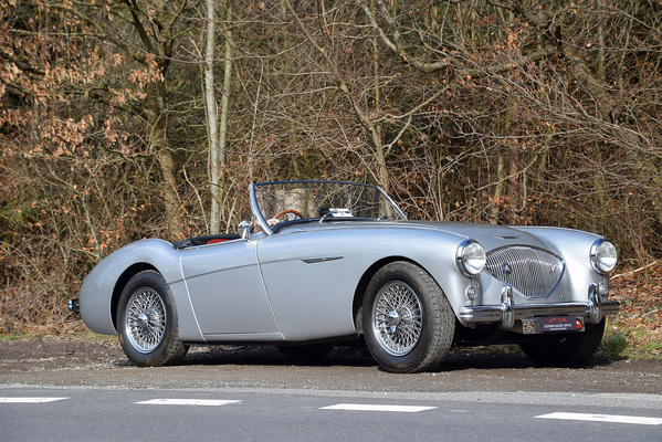 Image: Austin-Healey 100:4 BN1 (1954) - as lot 12 at the auction of the Oldtimer Gallery at the Dolder on June 16, 2018