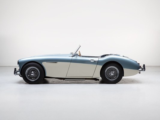 Bild: Austin Healey 100/6 (1958) - als Lot 16 an der Versteigerung 225 von auctionata am 4. Mai 2015