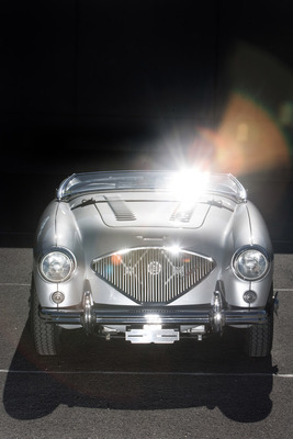 Austin-Healey 100 M (1955) - die zusätzlichen Luftauslässe auf der Motorhaube gehörten zum 100 M Austin-Healey 100 M (1955) - die zusätzlichen Luftauslässe auf der Motorhaube gehörten zum 100 M
