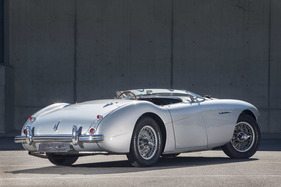Austin-Healey 100 M (1955) - elegante Formgebung ohne Firlefanz Austin-Healey 100 M (1955) - elegante Formgebung ohne Firlefanz